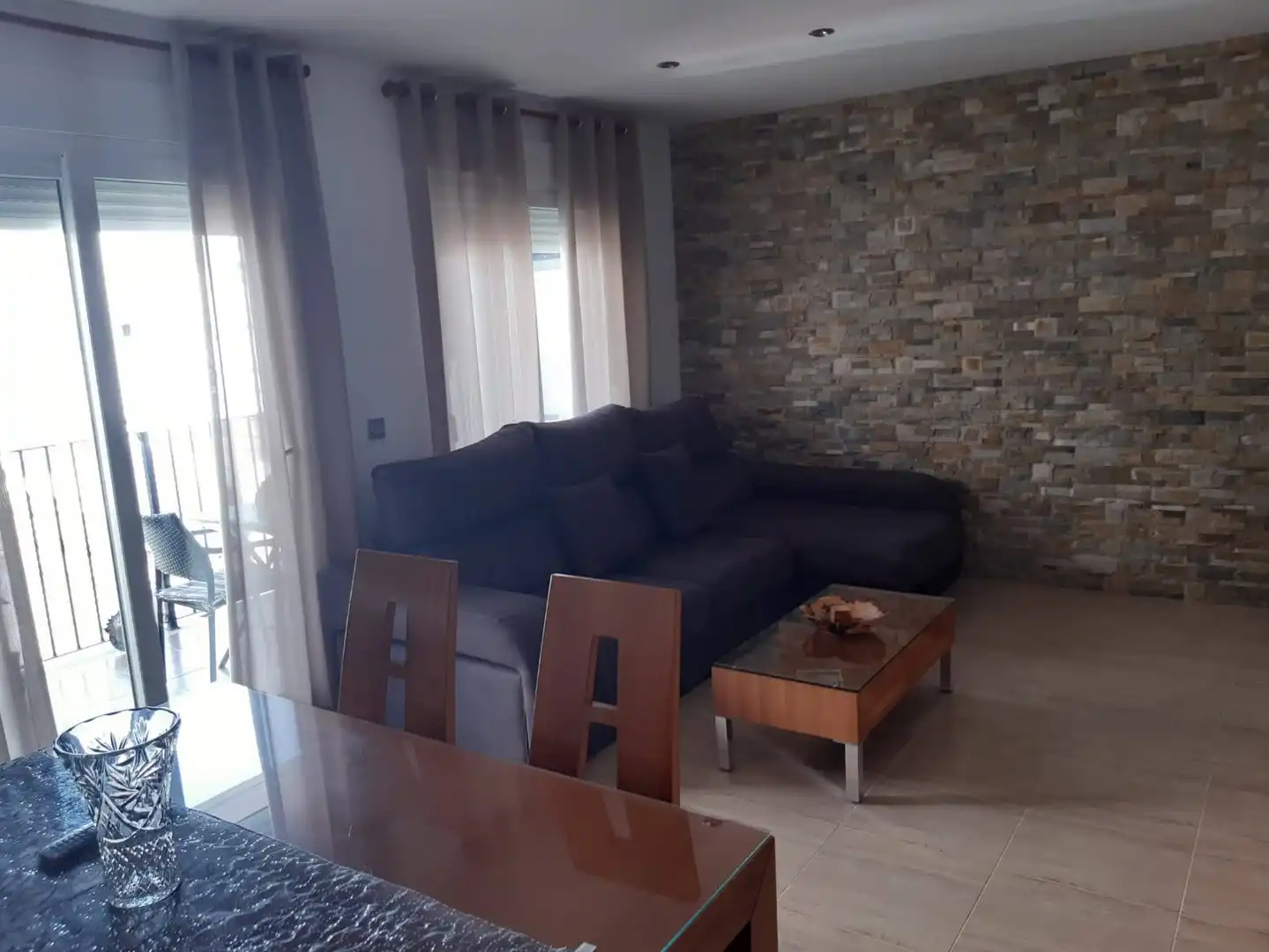 Sala d'estar de Pis de lloguer en Vinaròs amb Aire condicionat, Moblat i Forn
