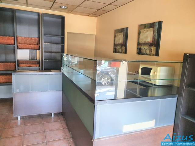 Local comercial en Alquiler en Estació del Nord