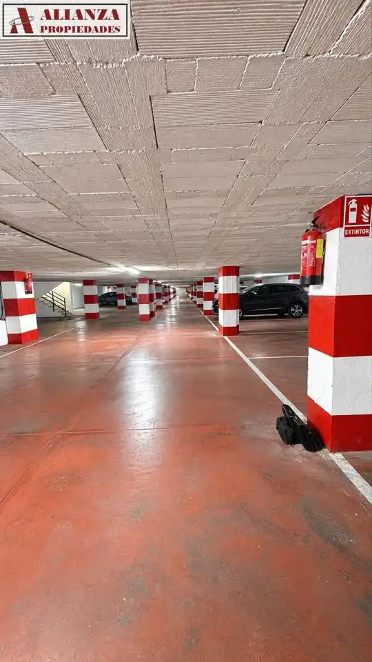 Parking of Garage for rent in Cruz de Humilladero