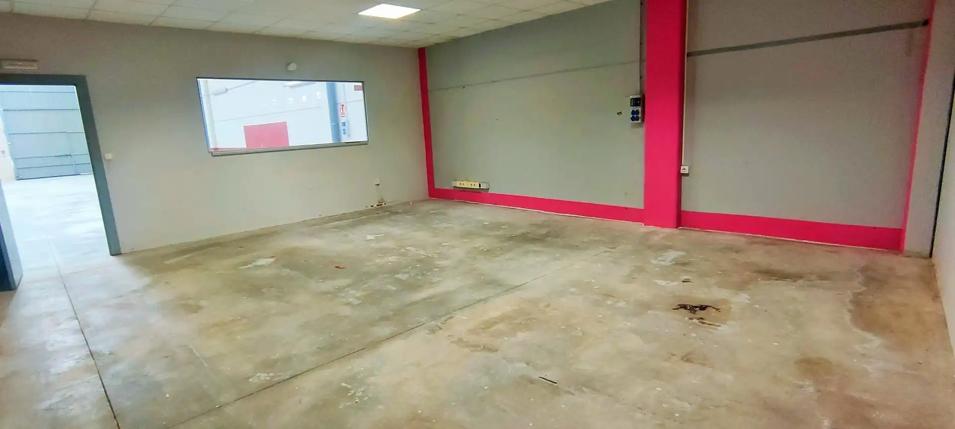 Nave industrial en venta en Huesca