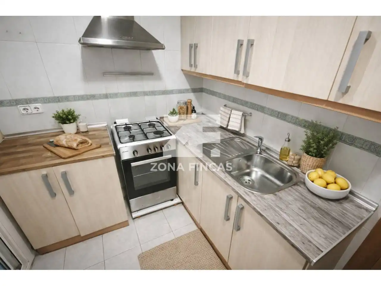 Cocina de Apartamento en venta en Santa Coloma de Gramenet