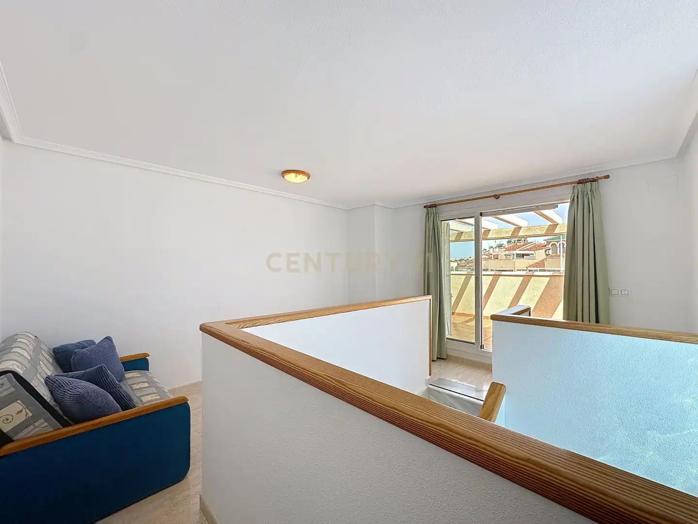 Casa adosada en venta en Orihuela con Aire acondicionado, Jardín privado y Trastero