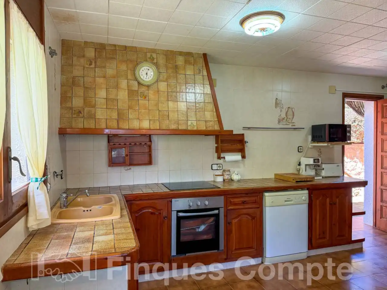 Cuina de Casa o xalet en venda en Roda de Berà amb Aire condicionat, Calefacció i Jardí privat