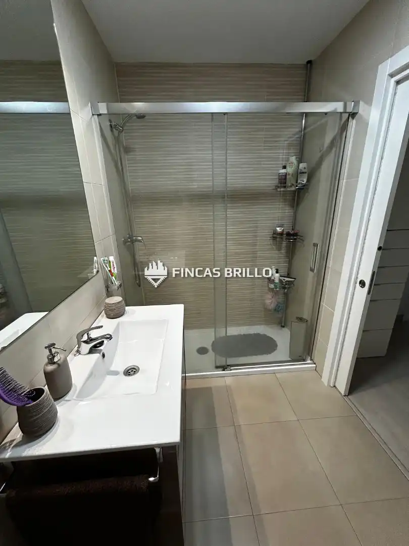 Badezimmer von Wohnung zum Verkauf in Cáceres mit Heizung, Terrasse und Abstellraum