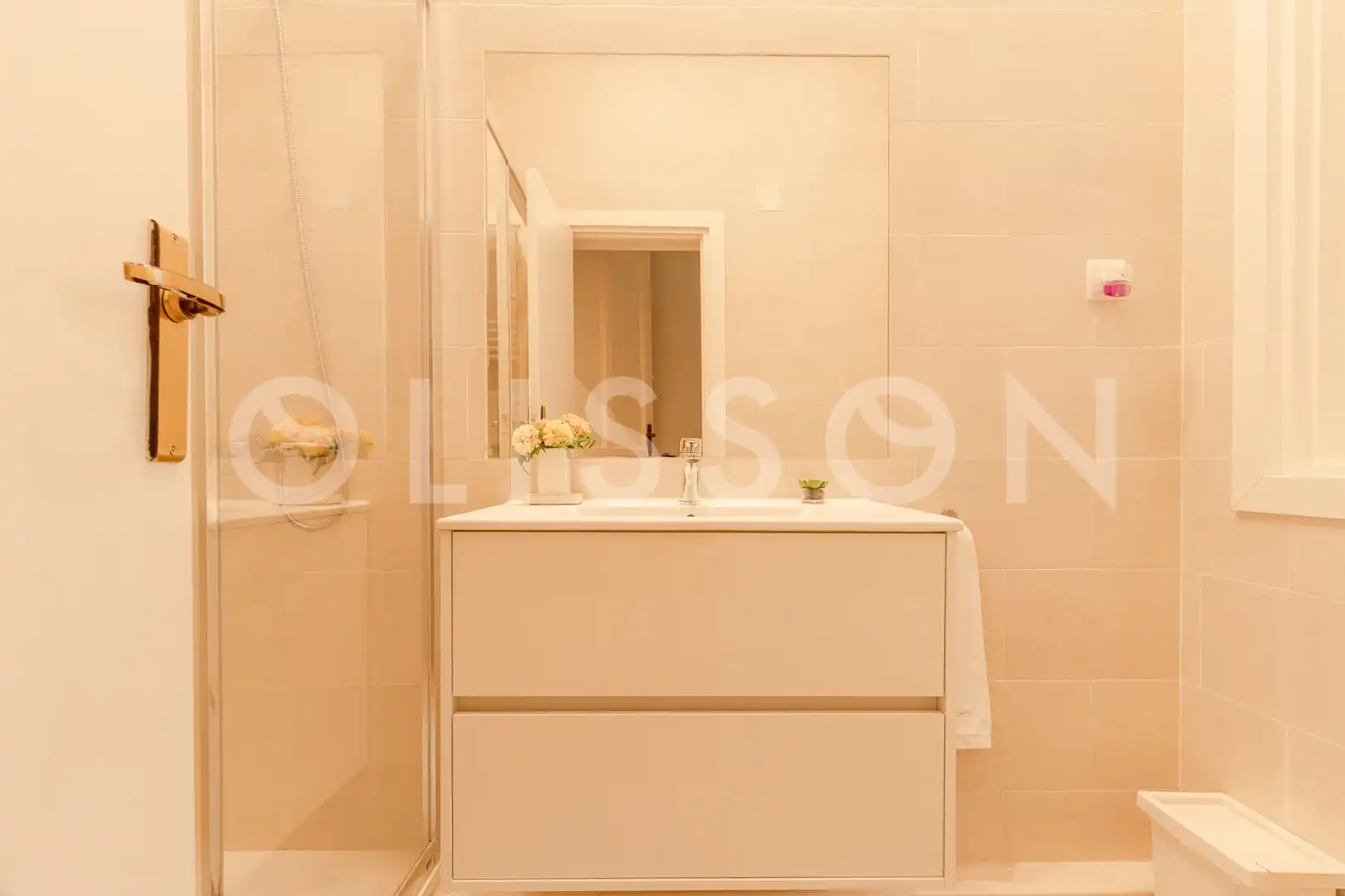 Badezimmer von Wohnung zur Miete in Madrid mit Klimaanlage, Heizung und Möbliert