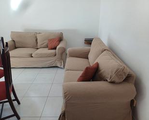 Sala d'estar de Pis de lloguer en  Santa Cruz de Tenerife Capital amb Moblat, Forn i Rentadora