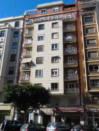 Vista exterior de Pis en venda en  Valencia Capital amb Balcó
