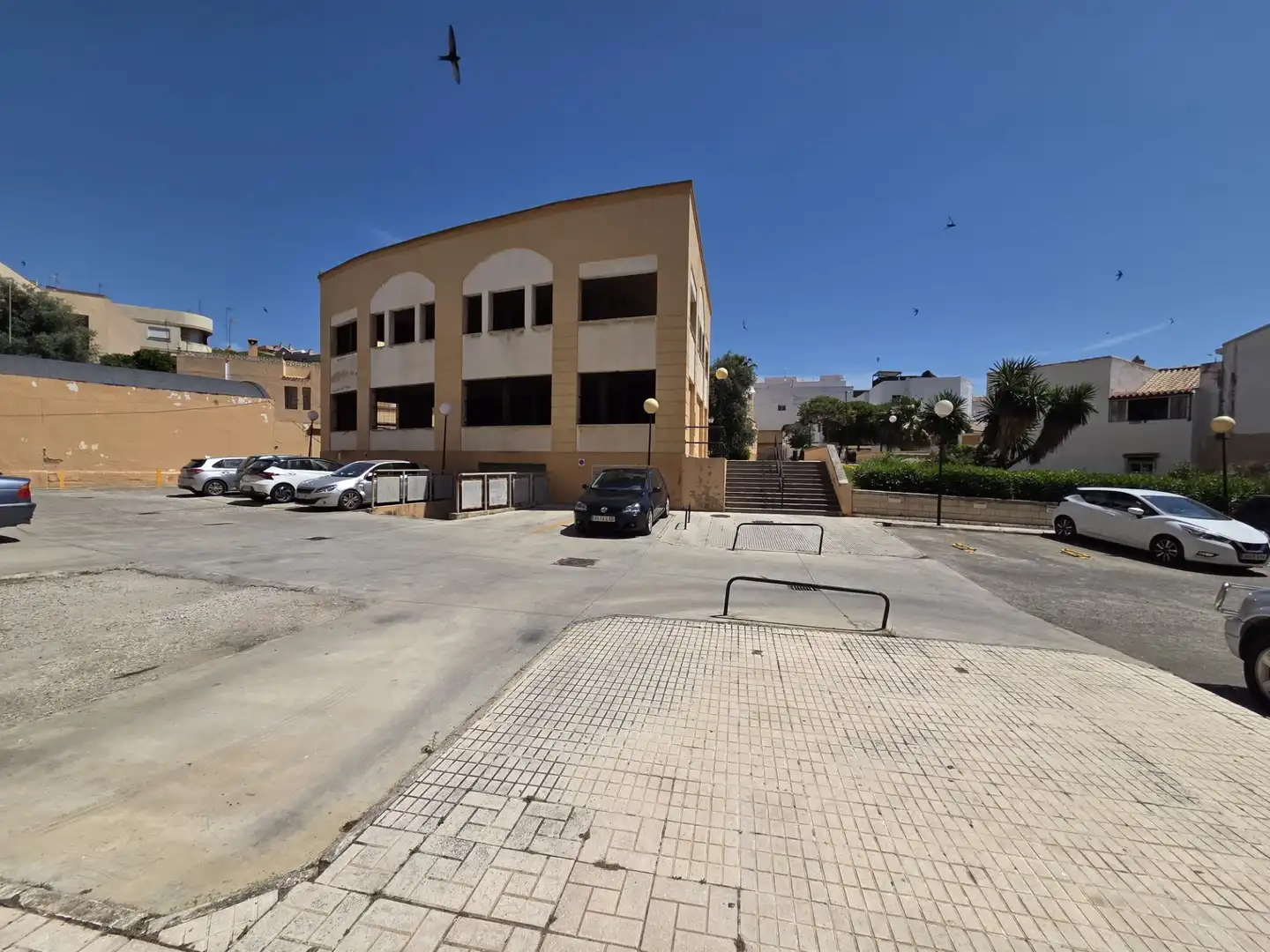 Exterior view of Buildings for sale in Algeciras