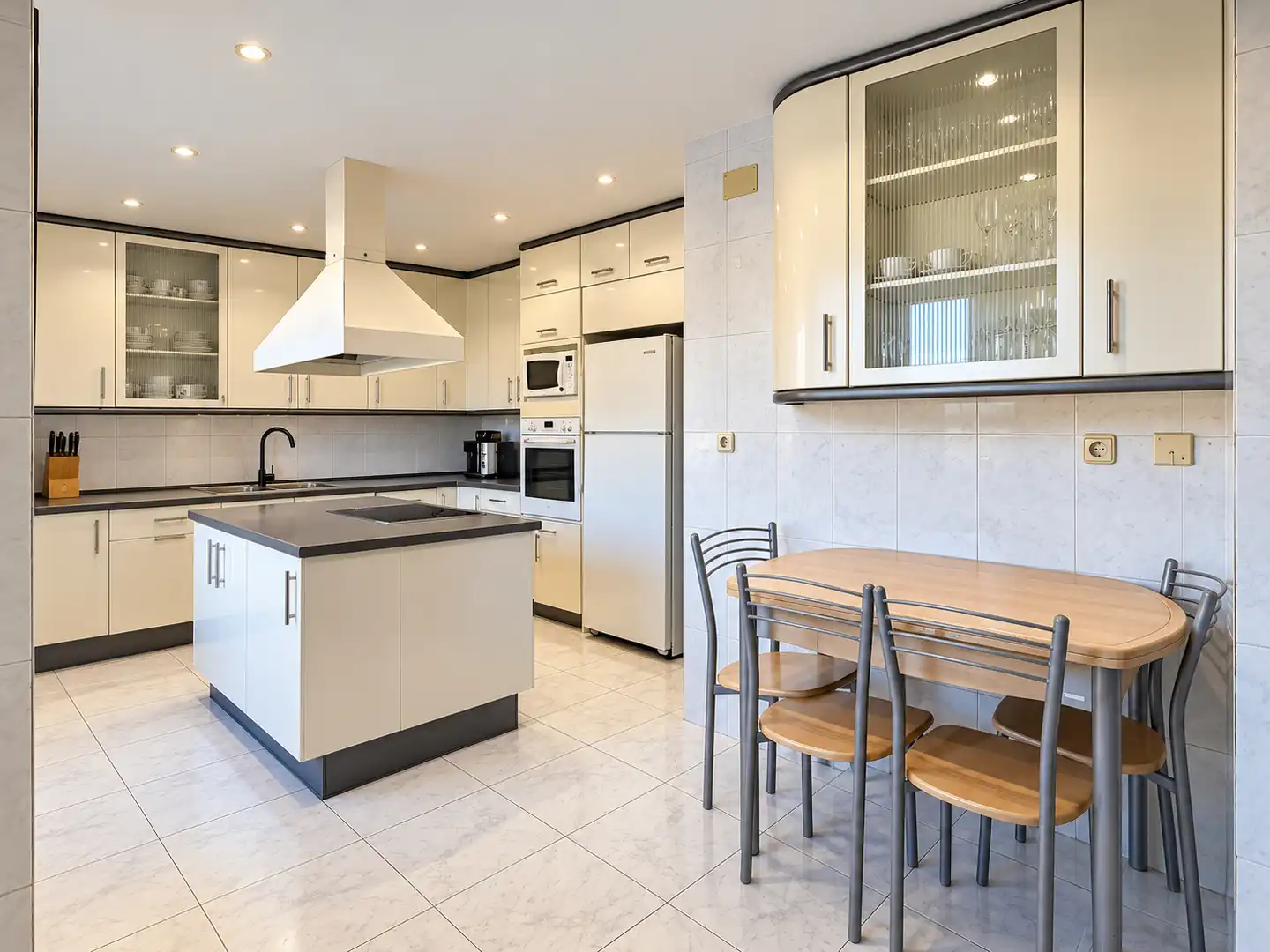 Cocina de Piso en venta en Rozas Centro