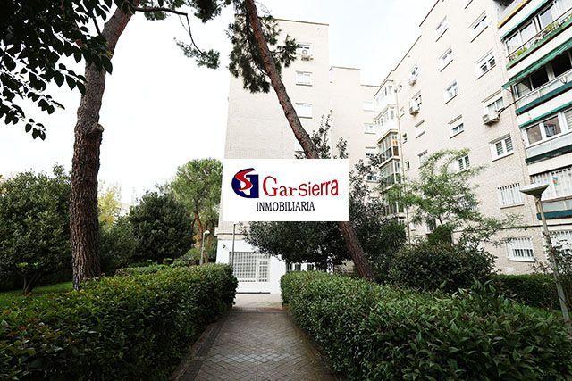 Photo 1 of Flat for sale in Apóstol Santiago, Madrid