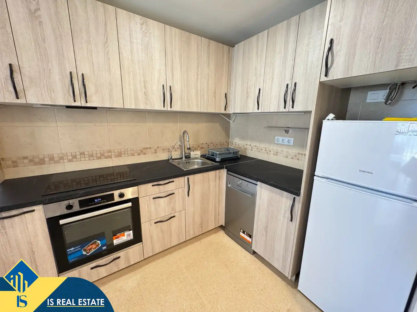Apartamento con piscina en venta en Puerto Deportivo, imagen 16