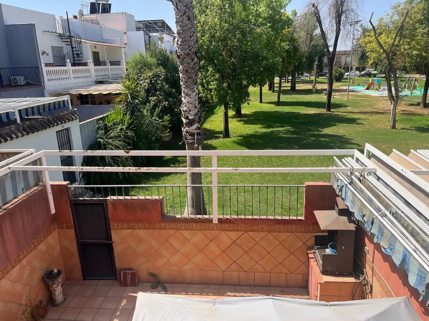 Jardín de Casa adosada en venta en La Rinconada con Aire acondicionado y Terraza
