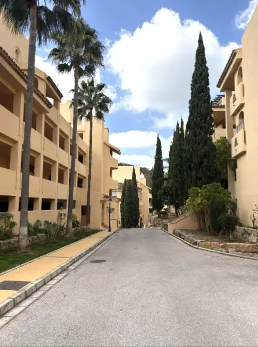 Vista exterior de Apartamento en venta en Marbella con Aire acondicionado, Terraza y Trastero