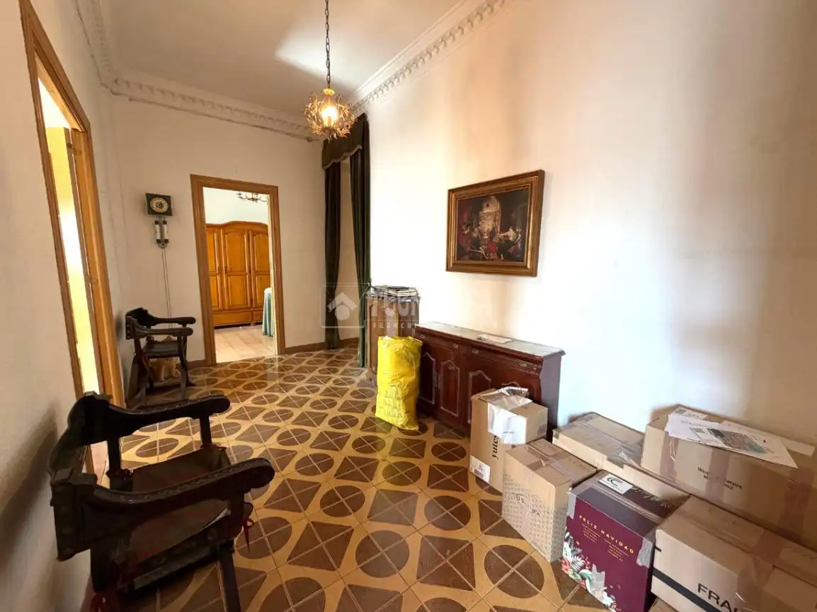 Flat for sale in Zaragoza  with Heating