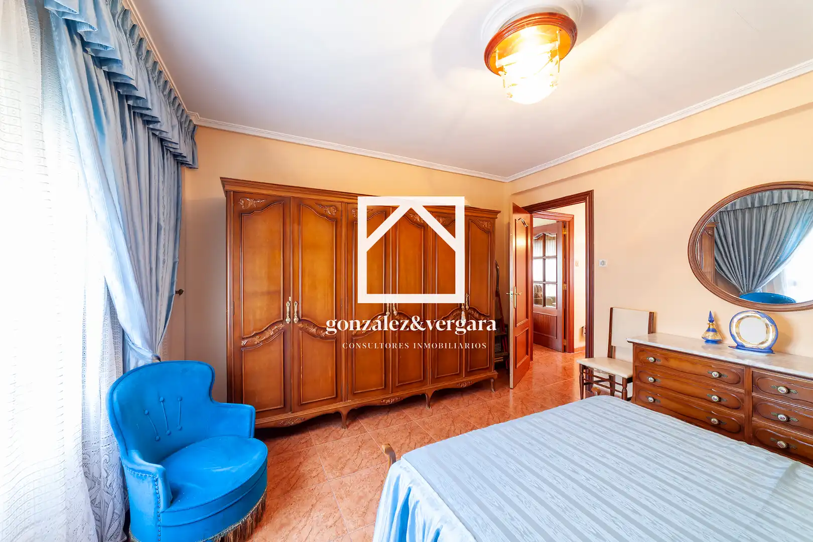 Habitación de Piso en venta en Valencia con Aire acondicionado y Balcón