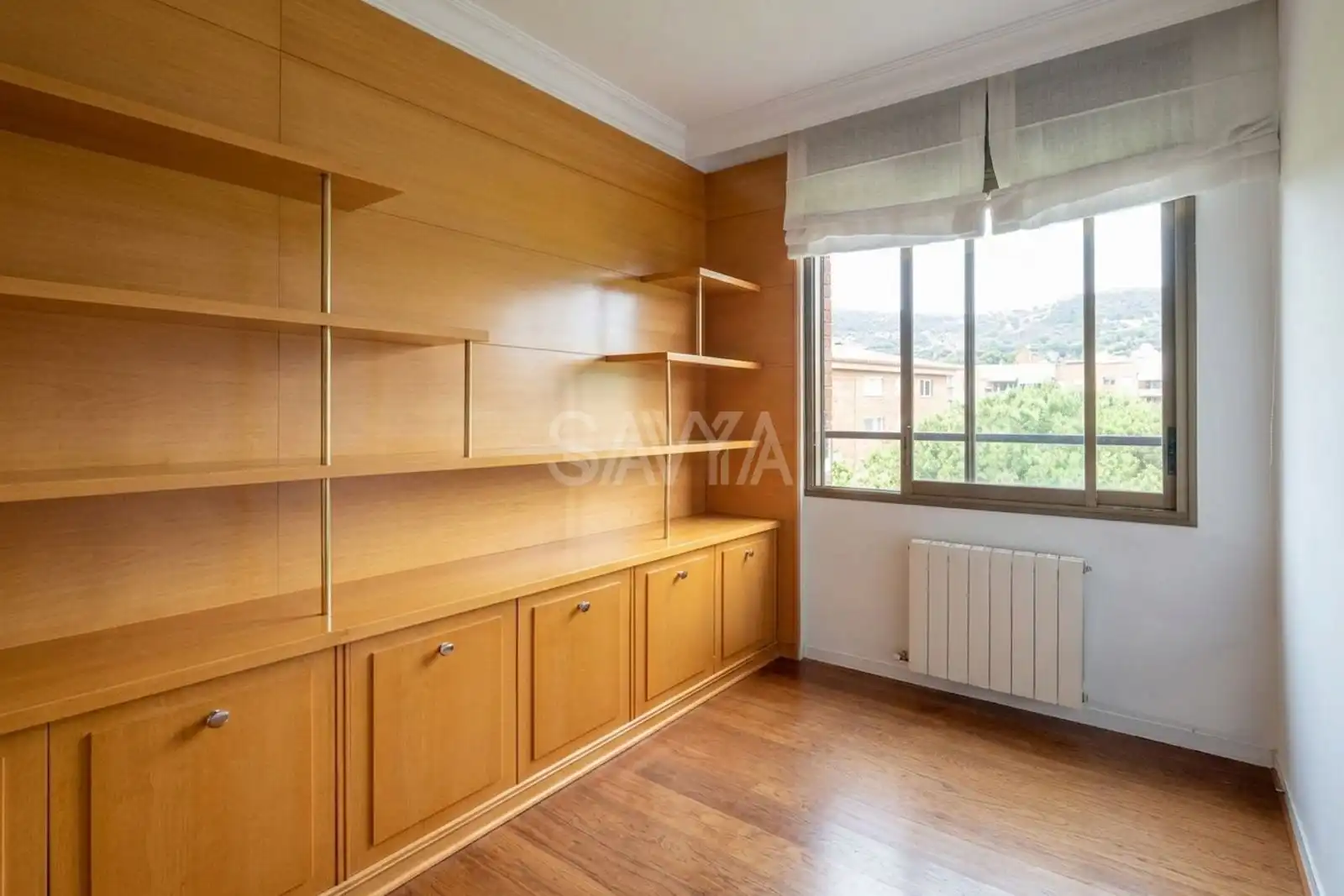 Schlafzimmer von Dachboden zur Miete in Barcelona mit Klimaanlage, Heizung und Terrasse