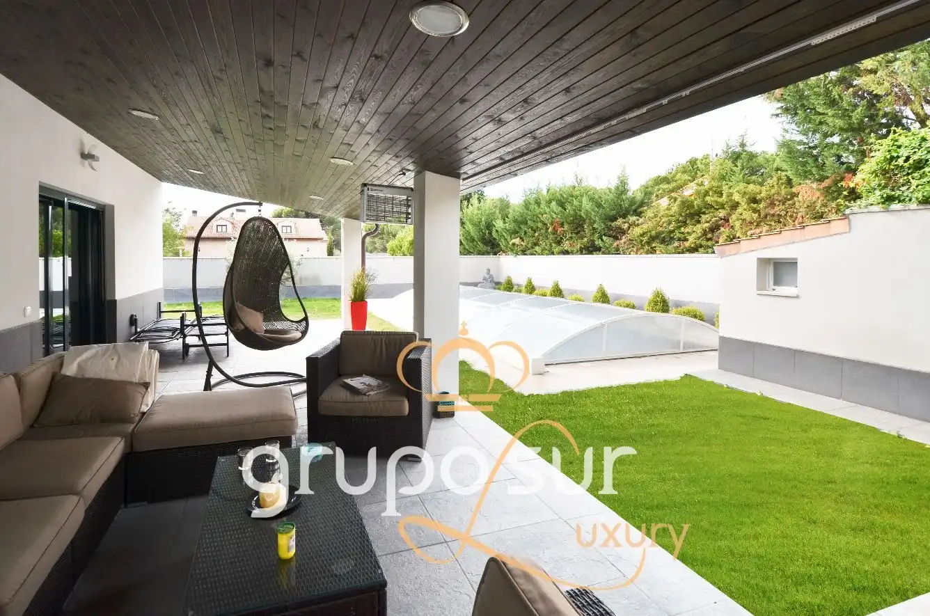 Terrassa de Casa o xalet en venda en Valladolid amb Aire condicionat, Calefacció i Jardí privat