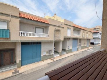 Casa en venta en Calle VERA (PV) 11