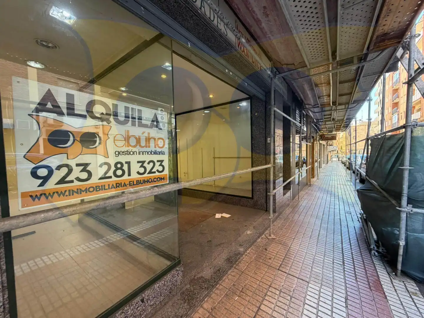 Local comercial de lloguer a Calle de Van Dyck, imagen 5