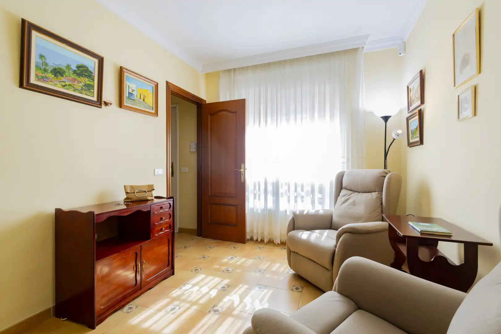 Sala d'estar de Casa o xalet en venda en San Cristóbal de la Laguna amb Terrassa i Traster