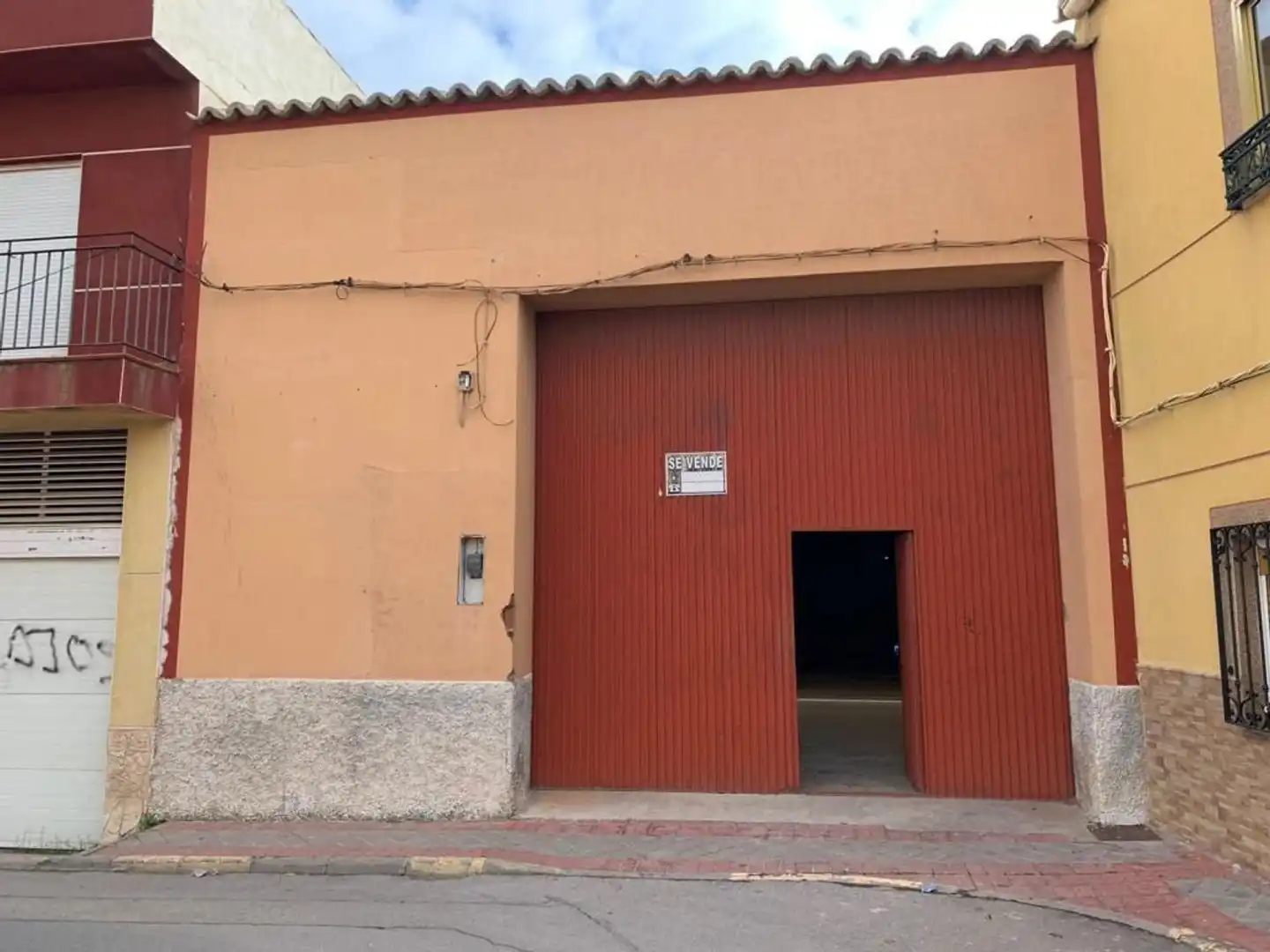 Vista exterior de Nau industrial en venda en Quintanar de la Orden