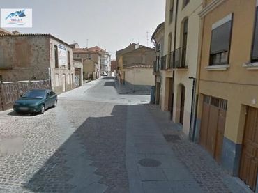 Pis amb ascensor en venda a Calle CALDEREROS