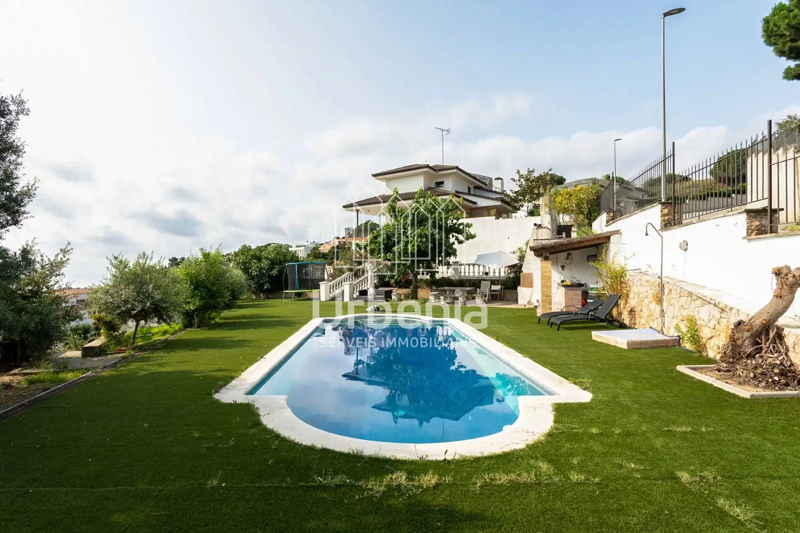 Jardí de Casa o xalet en venda en Arenys de Mar amb Calefacció, Terrassa i Piscina