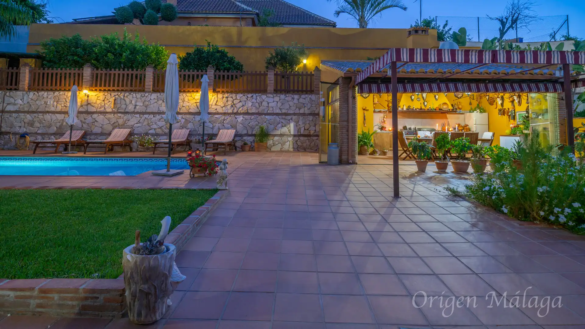 Terraza de Casa o chalet en venta en Alhaurín de la Torre con Aire acondicionado, Calefacción y Jardín privado