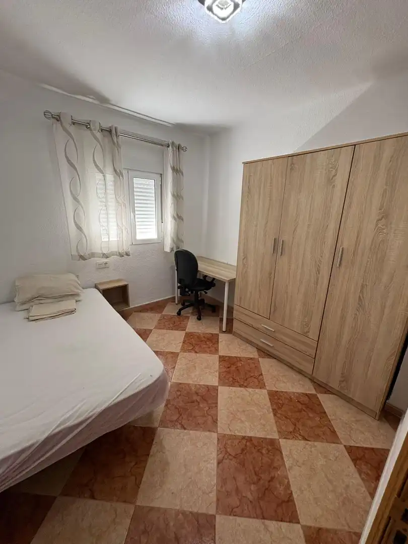 Dormitori de Apartament de lloguer en Granada