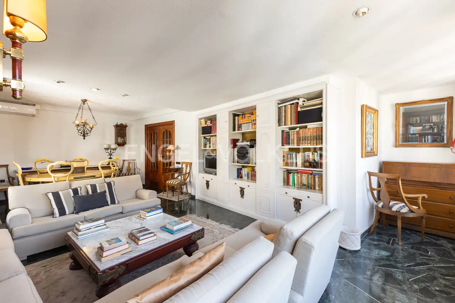 Wohnzimmer von Wohnung zum Verkauf in Valencia mit Klimaanlage und Heizung