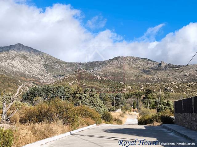 Terreno residencial en Venta en Calle de Quiñones de Álvaro en Mataelpino