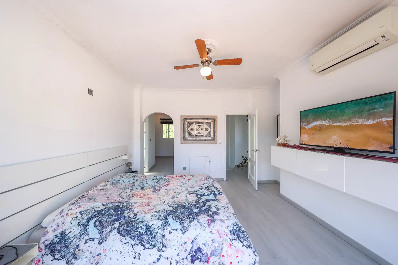Bedroom of Houses for sale in Coín  with Private garden and Swimming Pool