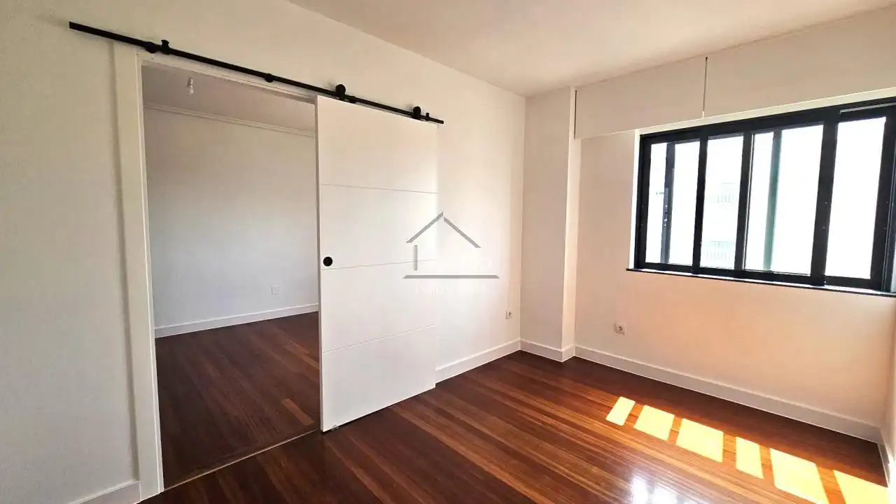 Habitación de Piso en venta en Ferrol con Calefacción y Trastero