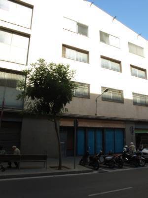 Nave industrial en Alquiler en Av Perú en Rocafonda