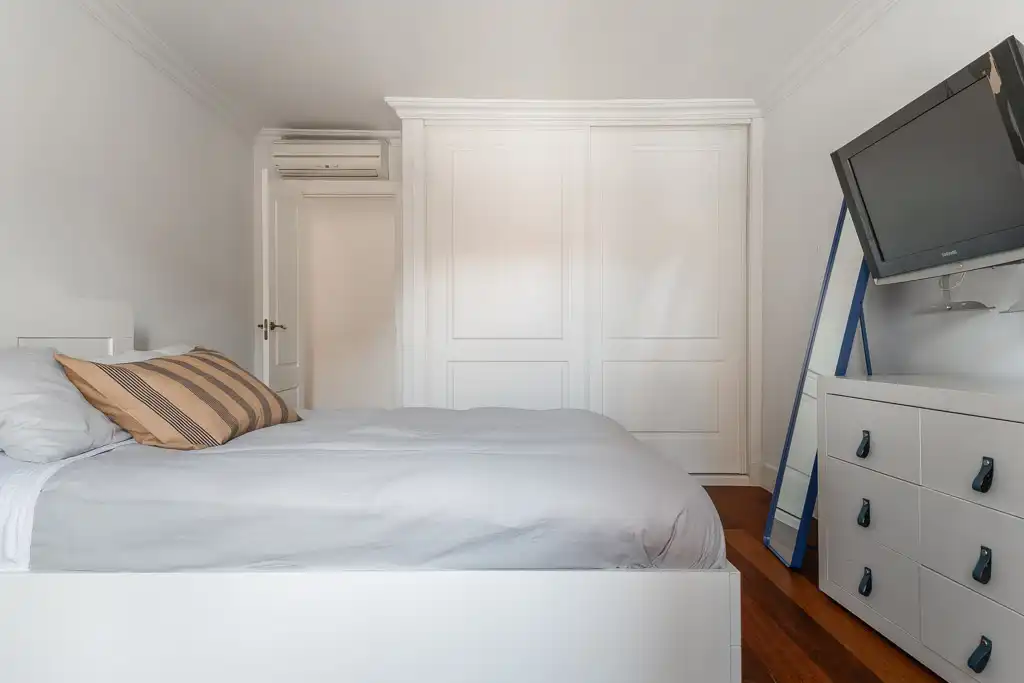 Bedroom of Flat for rent in Madrid  with Air Conditioner, Heating and Balcony