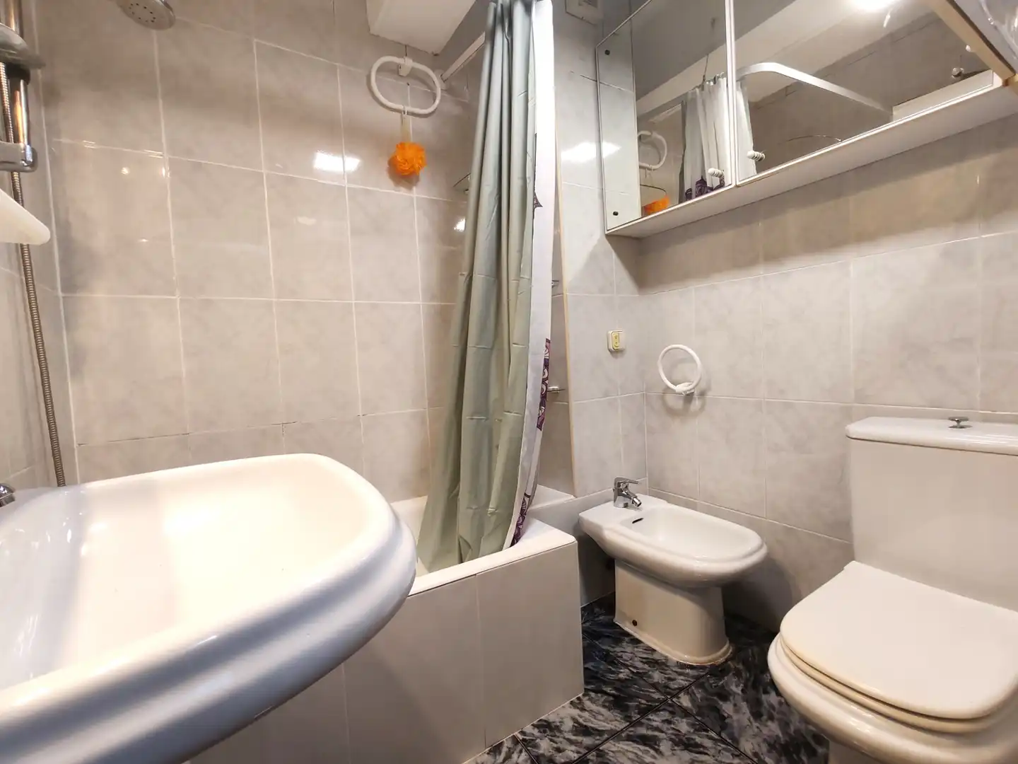 Baño de Piso en venta en Bilbao  con Calefacción, Amueblado y Horno