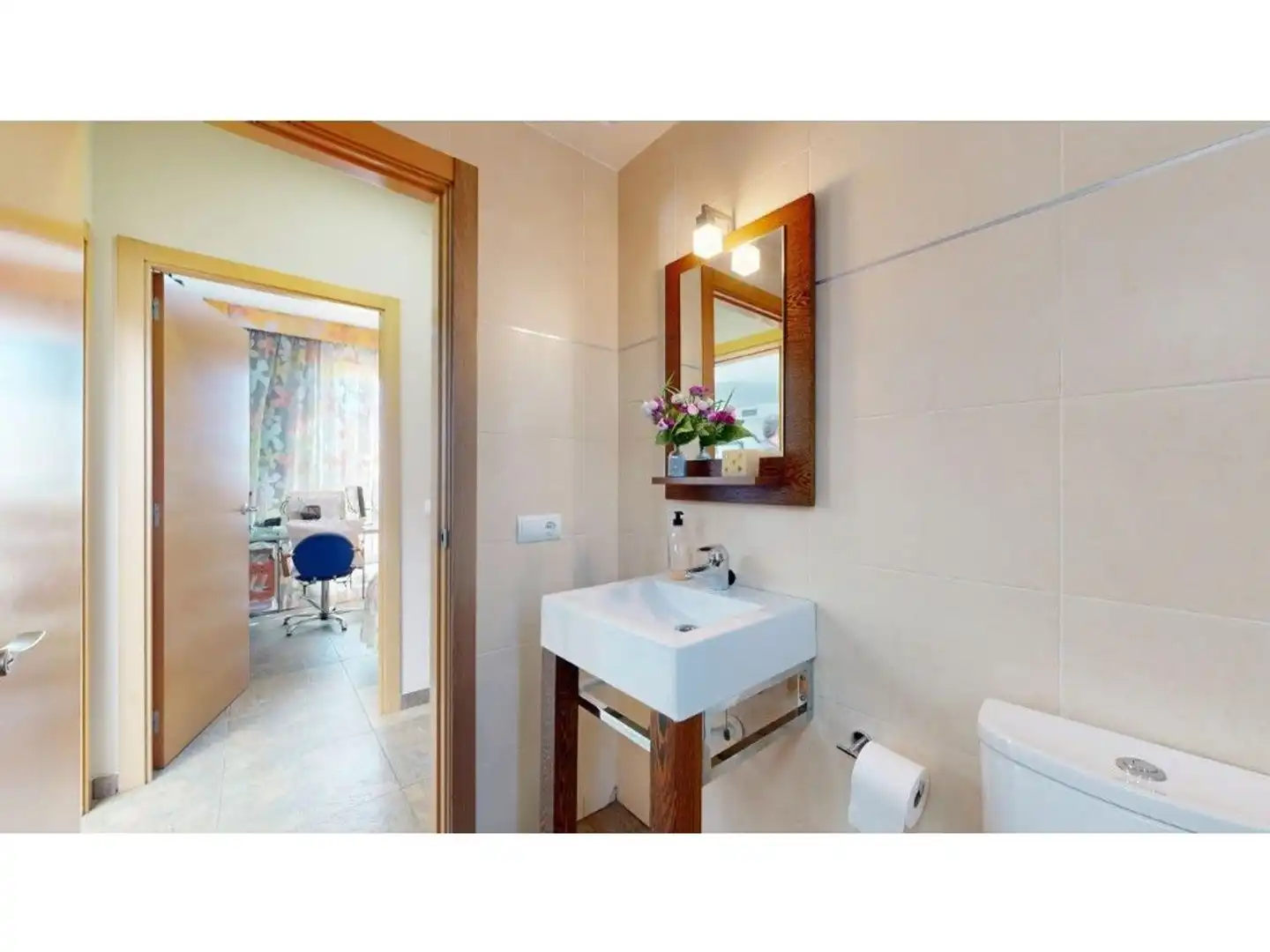 Bany de Casa o xalet en venda en Rocafort amb Jardí privat, Terrassa i Piscina
