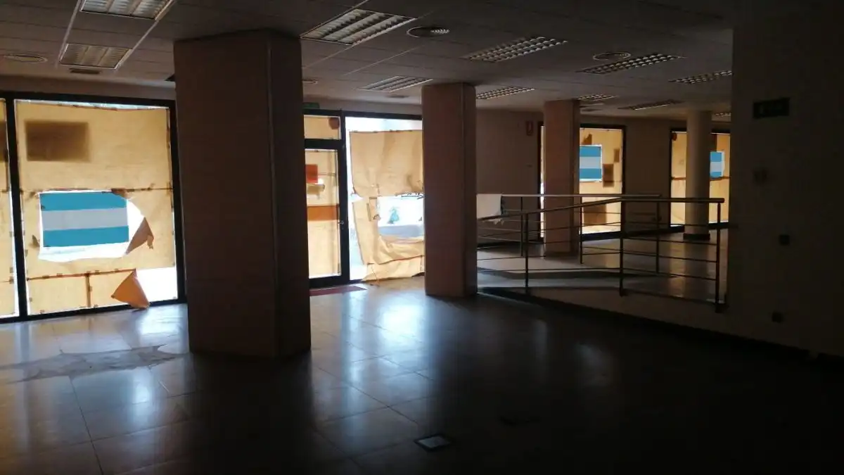 Local comercial en venda a Parque de la Paloma, imagen 7