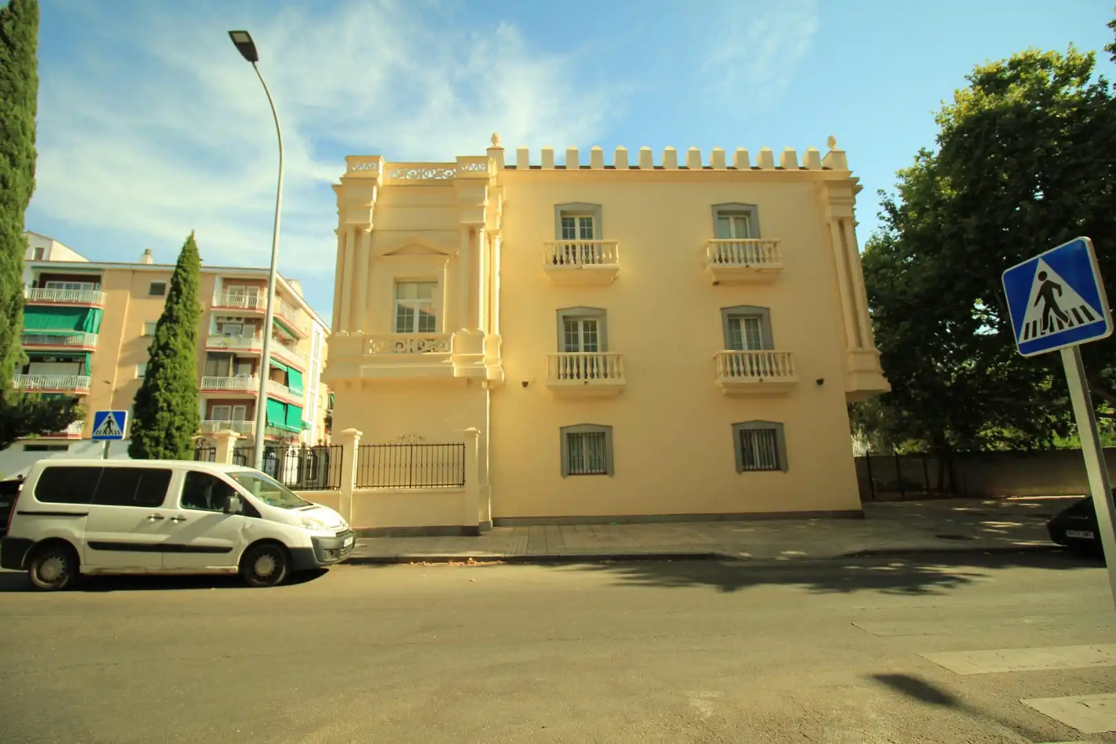 Vista exterior de Oficina de alquiler en Badajoz con Aire acondicionado