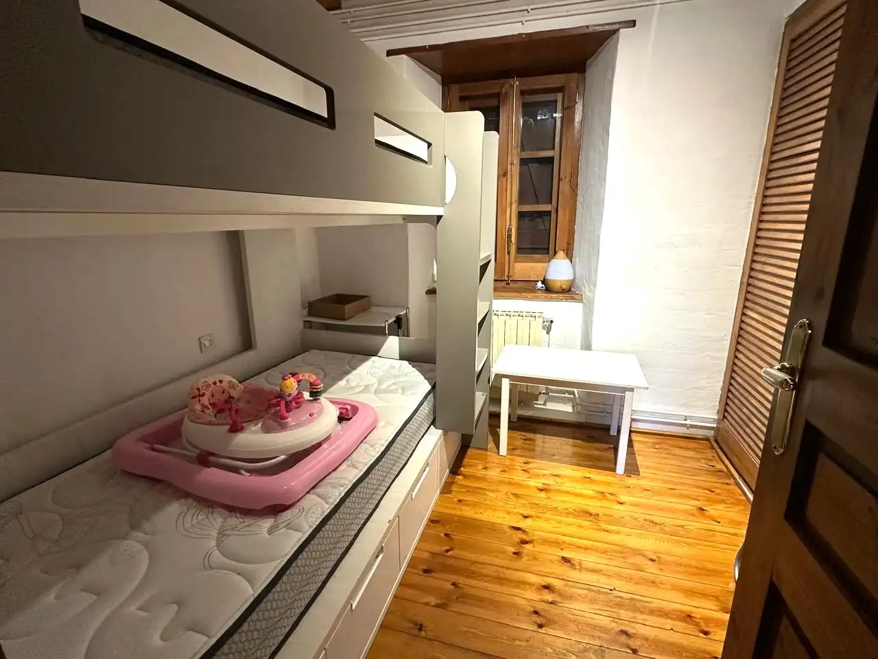 Habitación de Planta baja de alquiler en Ordino con Calefacción y Jardín privado