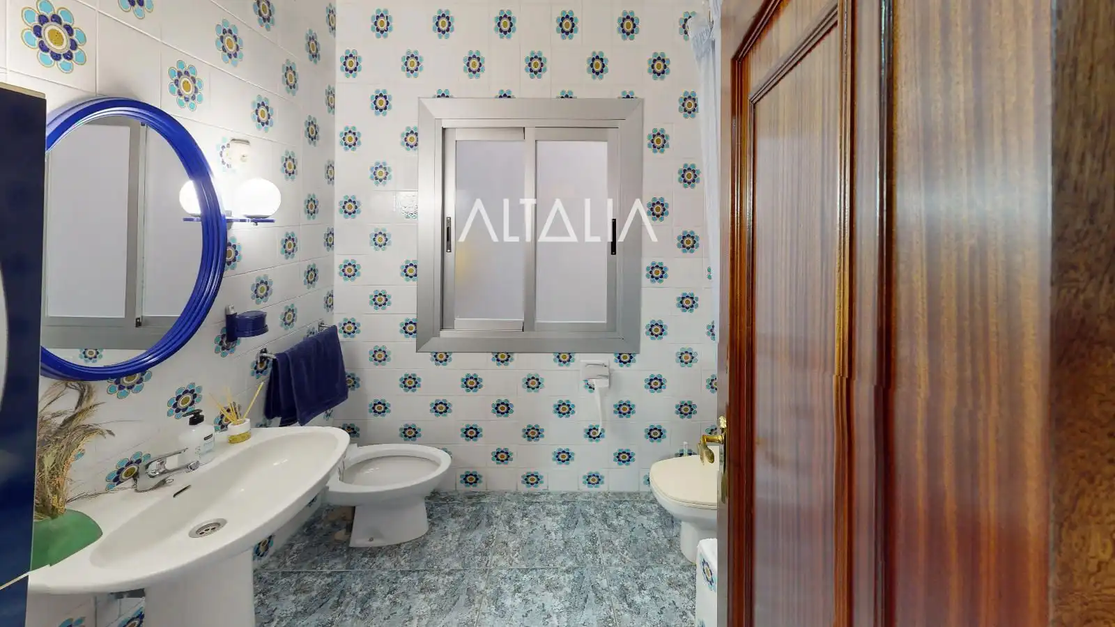 Baño de Piso en venta en Carboneras de Guadazaón con Terraza y Trastero