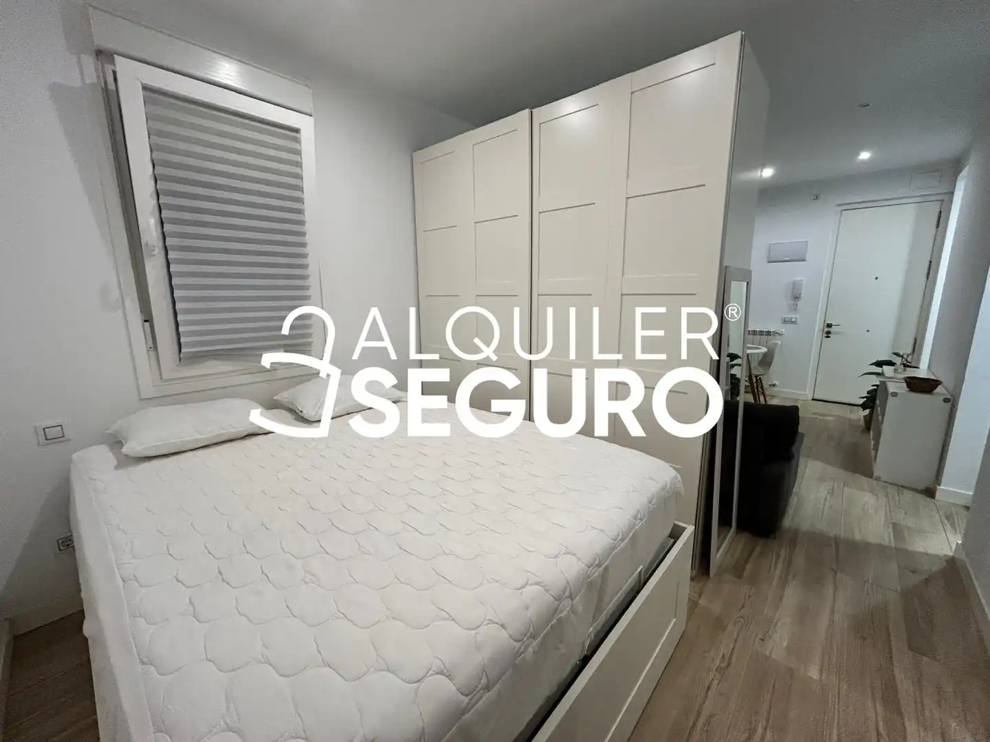 Schlafzimmer von Wohnung zur Miete in Madrid mit Heizung, Terrasse und Möbliert