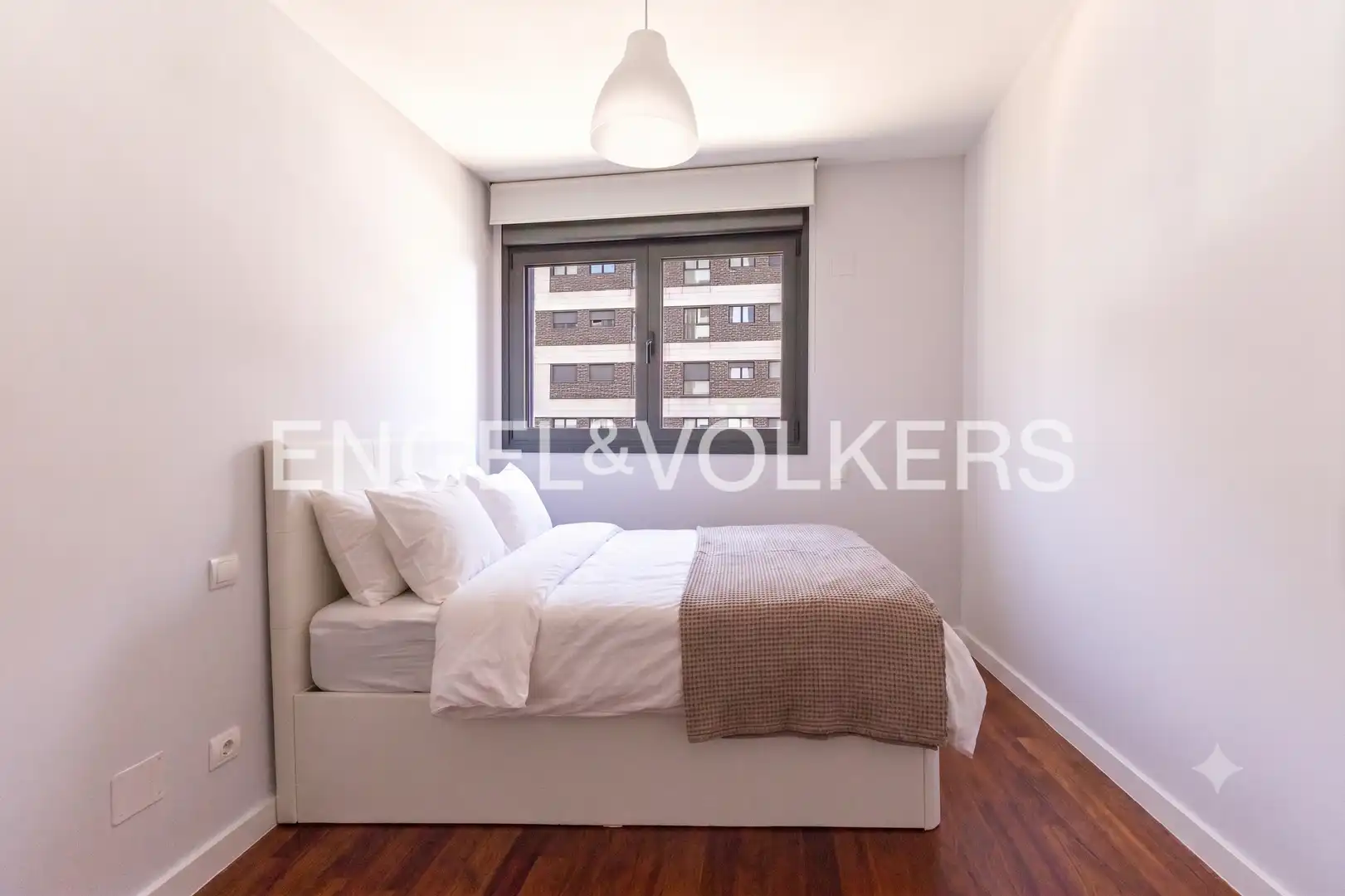 Bedroom of Flat for rent in Madrid  with Air Conditioner, Heating and Private garden