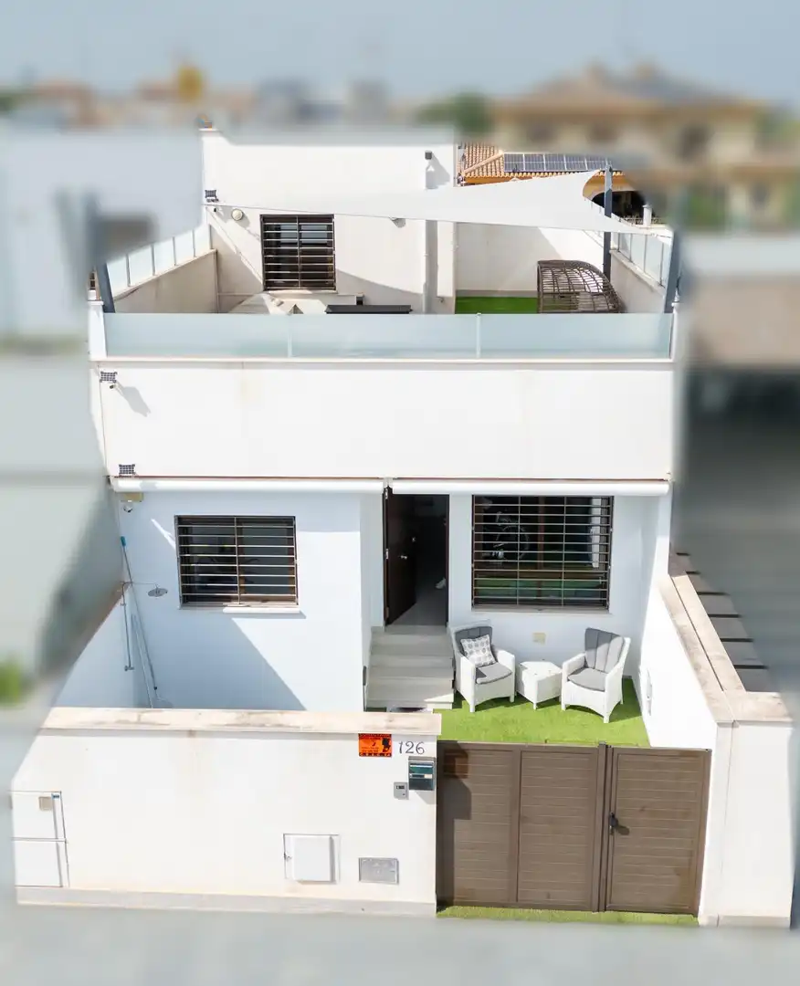 Balcony of Houses for sale in San Pedro del Pinatar  with Air Conditioner, Heating and Private garden