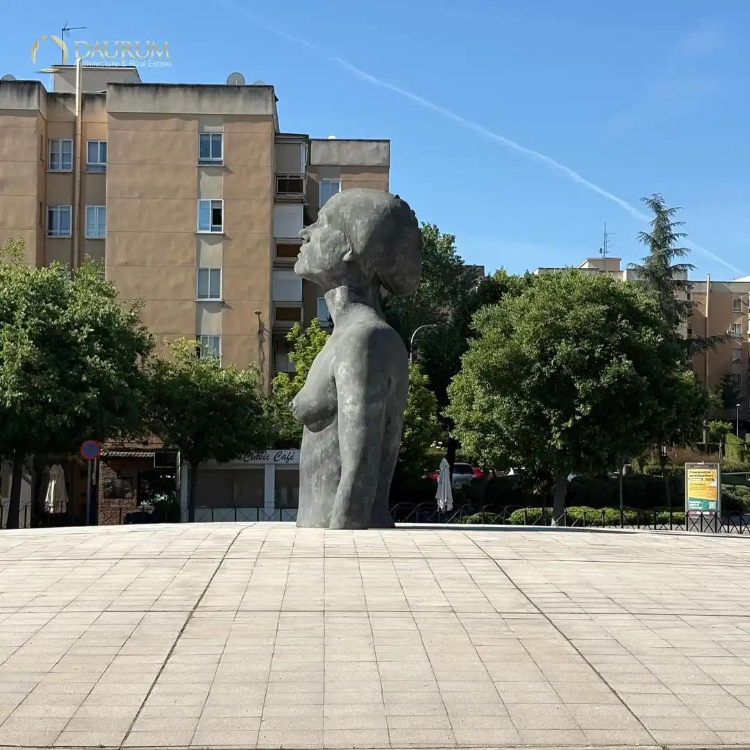 Vista exterior de Piso en venta en Coslada con Calefacción y Amueblado