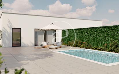 Terrace of House or chalet for sale in Terrassa  with Air Conditioner and Swimming Pool