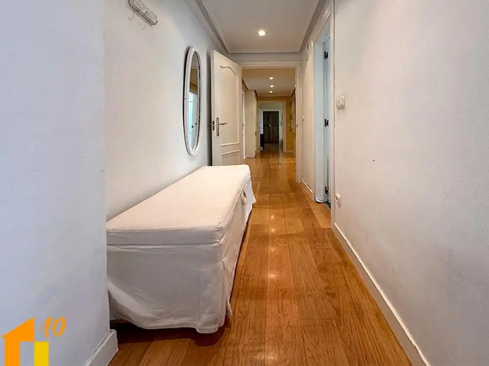 Piso en venta en Avenida Avenida Arlanzón, Villa Pilar