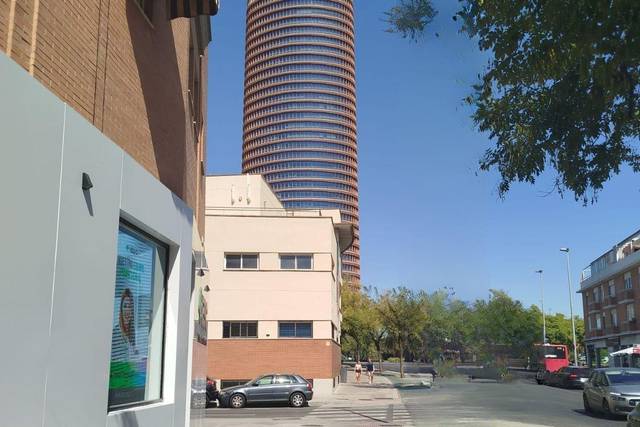 Garaje en Venta en Triana Oeste