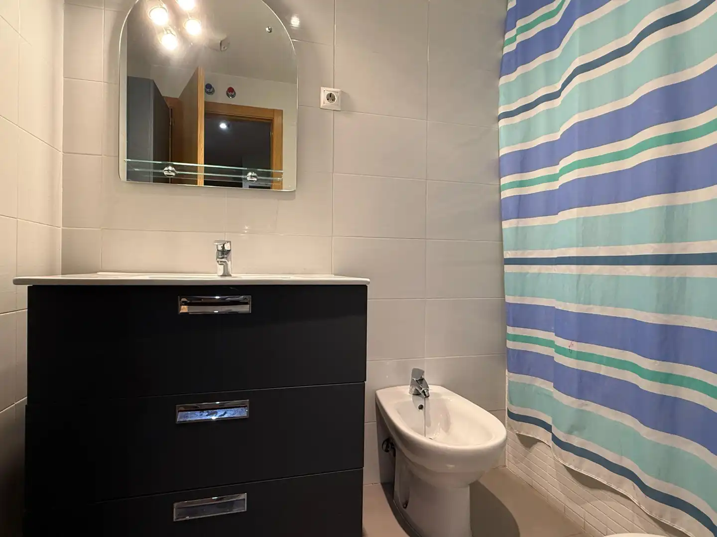 Bathroom of Flat for sale in Guadalajara  with Air Conditioner, Heating and Terrace