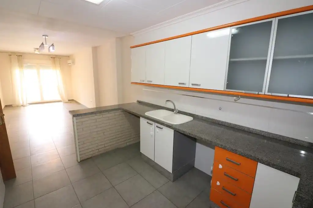 Cocina de Planta baja en venta en Chiva con Aire acondicionado y Terraza